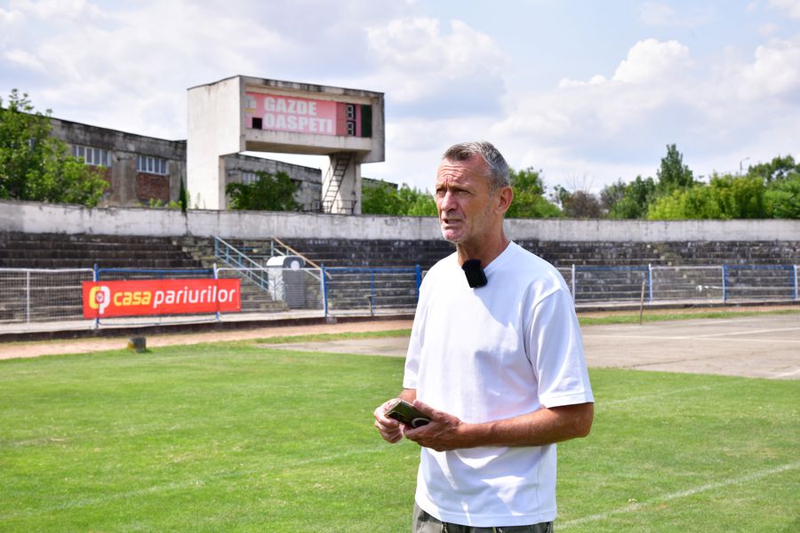 Gică Craioveanu, noul președinte din Liga 2, a prezentat „dezastrul” de la stadion: „Uite, arată jalnic! Ne-am întors cu 40 de ani în urmă, m-a apucat depresia” » Povești savuroase cu „Grande” de la începutul carierei