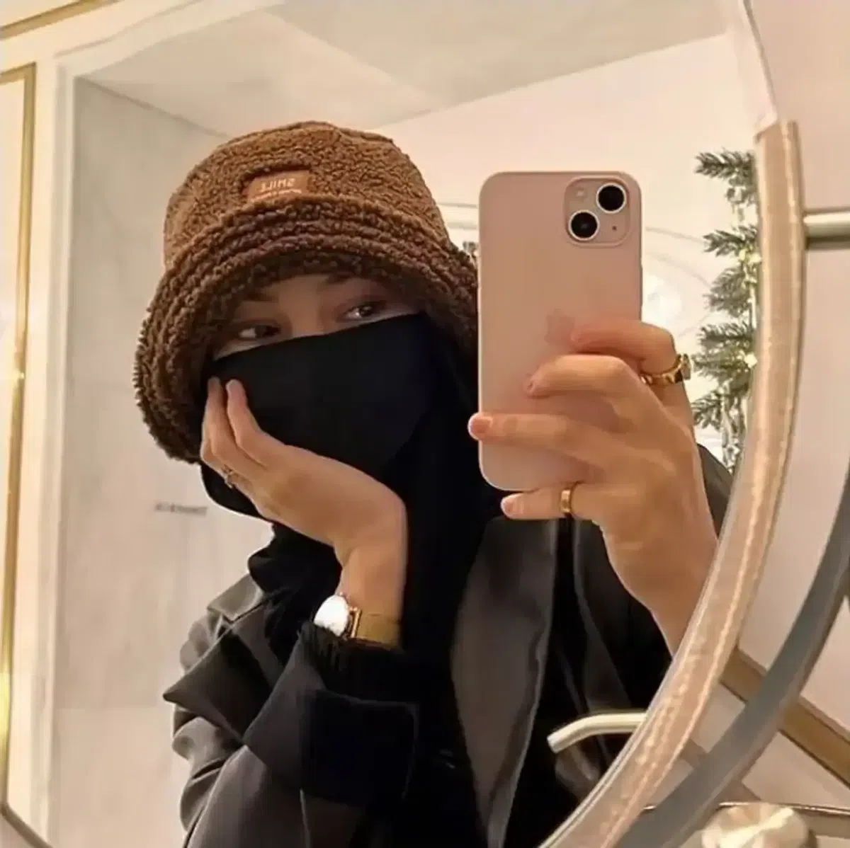 Cine e Rima Edbouche, femeia misterioasă de lângă Ousmane Dembele