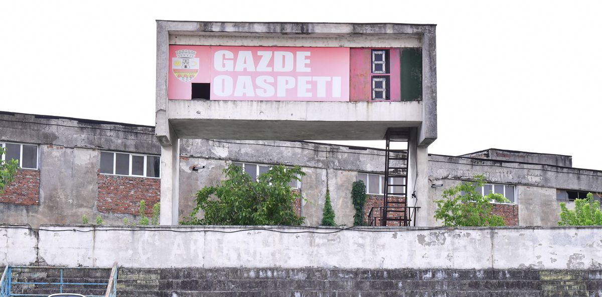 Gică Craioveanu, noul președinte din Liga 2, a prezentat „dezastrul” de la stadion: „Uite, arată jalnic! Ne-am întors cu 40 de ani în urmă, m-a apucat depresia” » Povești savuroase cu „Grande” de la începutul carierei