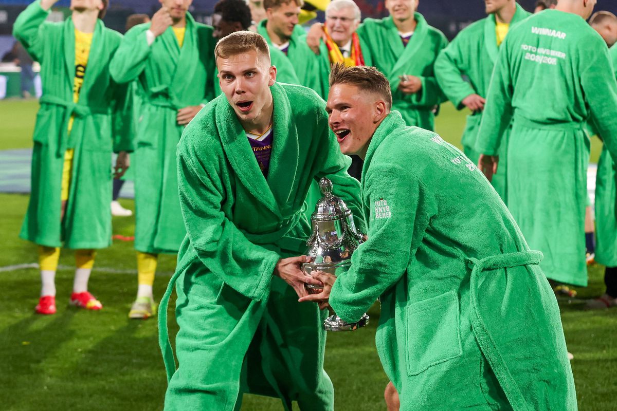 Olandezii au aflat toate noutățile de la FCSB: „Știm că lucrurile nu merg bine” » Îl cunosc și pe Gigi Becali: „Are o influență considerabilă”