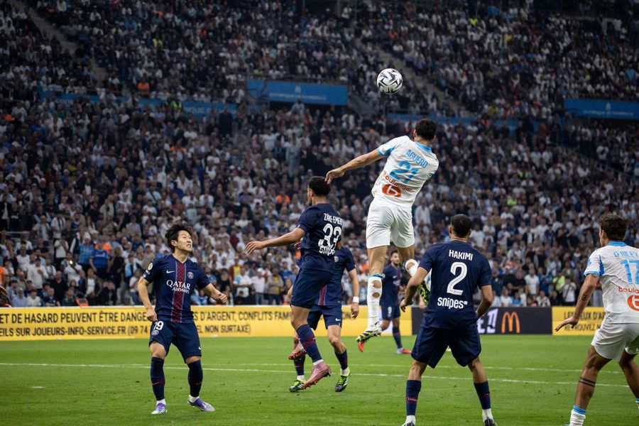 Nayef Aguerd a decis derbyul Marseille - PSG 1-0, pe Velodrome / Foto: Imago De Zerbi s-a descărcat după ce a bătut-o pe PSG: „Nu pot suporta puterea și de aceea mă bucur de victorie”