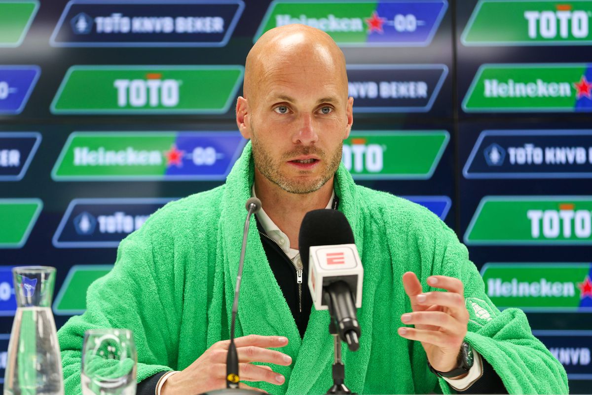 Olandezii au aflat toate noutățile de la FCSB: „Știm că lucrurile nu merg bine” » Îl cunosc și pe Gigi Becali: „Are o influență considerabilă”