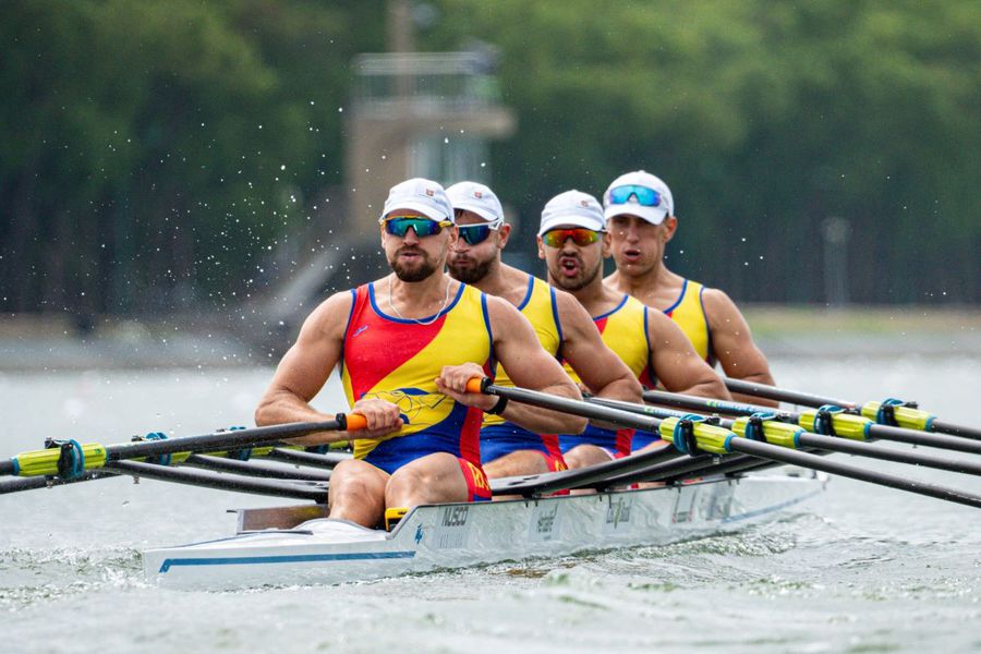 Barca masculină de 4 vâsle FR Canotaj/Balint Czucz Bărcile României de dublu rame, calificate în finale la Campionatele Mondiale de canotaj, după ce au dominat penultimul act