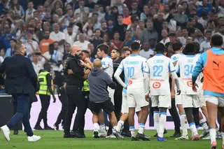 Scandal după „Clasicul” Marseille - PSG » Un jucător al parizienilor, lovit de un agent de securitate