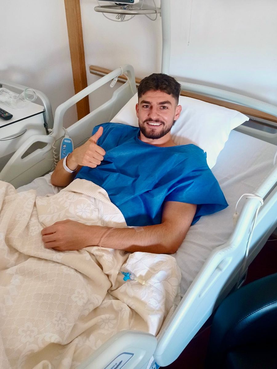 Simao Rocha, fundașul CFR-ului a fost operat cu succes în Portugalia Titularul CFR-ului a ajuns pe masa de operație: „Îl așteptăm cu nerăbdare înapoi pe teren!”