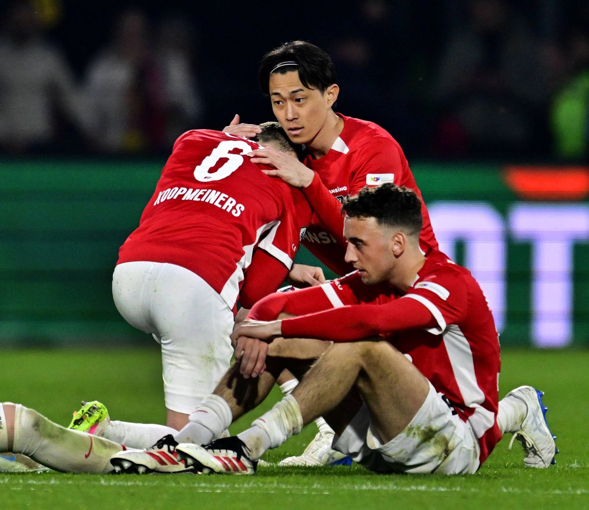 Olandezii au aflat toate noutățile de la FCSB: „Știm că lucrurile nu merg bine” » Îl cunosc și pe Gigi Becali: „Are o influență considerabilă”