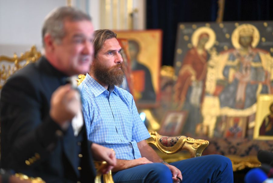 Alexandru Tudor, Rasputin al Țarului Gigi Becali! Culisele unei colaborări stranii: cadouri de lux, credință și penalty-uri inventate » Au sfințit locul pentru o Biserică în Berceni