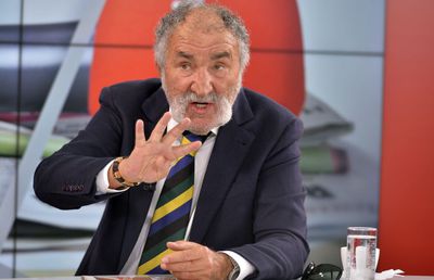 Ion Țiriac, dezvăluiri dure despre sportul românesc în emisiunea „Prietenii lui Ovidiu”! „Când prim-ministrul la zi va anunța că sportul e prioritatea numărul 1, să mă scoateți din groapă!”