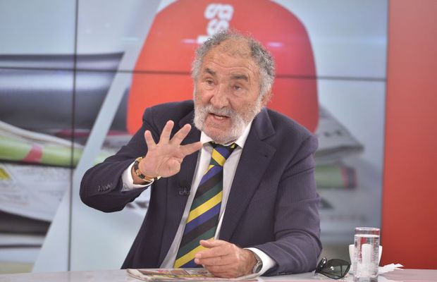 VIDEO // EXCLUSIV Ion Țiriac își pilotează singur avioanele: „Nu am bani de doi piloți, alaltăieri am venit de la Madrid! Copilot să fie alții”