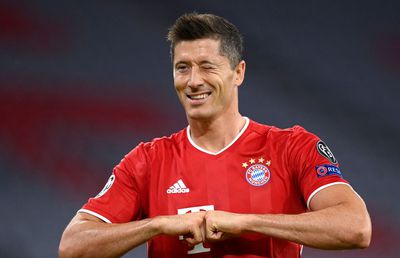 Robert Lewandowski a pus tot internetul pe jar! Ce a putut să primească starul polonez