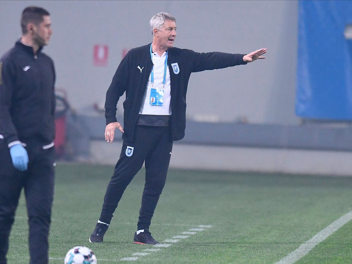 CRAIOVA - CLINCENI 0-1. Să râdem cu Dan Nistor » Cum și-a botezat mijlocașul oltenilor noul coleg :)