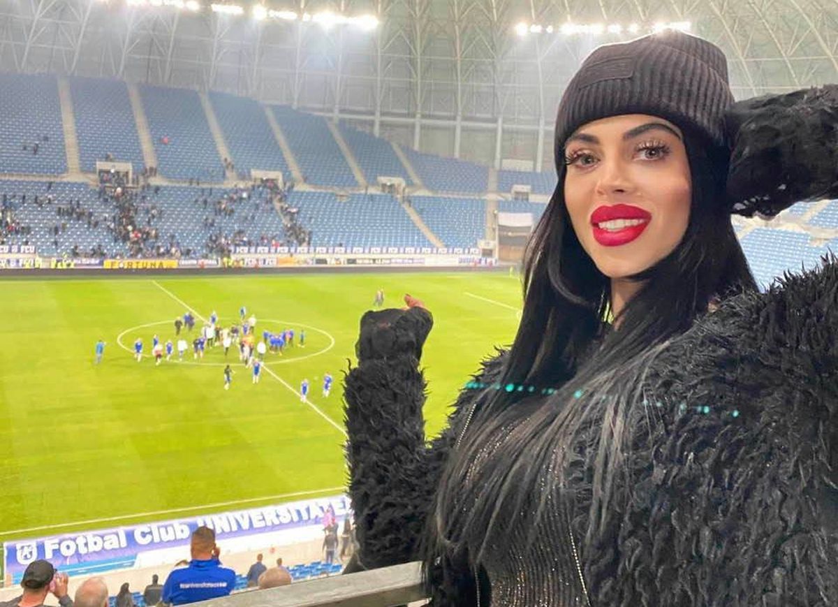 Bruneta misterioasă care a luat ochii tuturor pe stadionul „Ion Oblemenco” ieri: „Felicitări, Adrian Mititelu Jr.!” » E fata unui fost internaţional