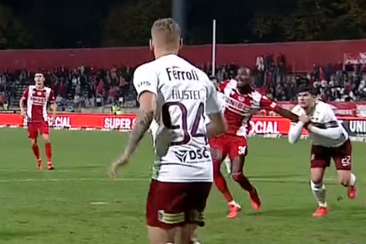 Fază controversată în Dinamo - Rapid: „E penalty clar!”