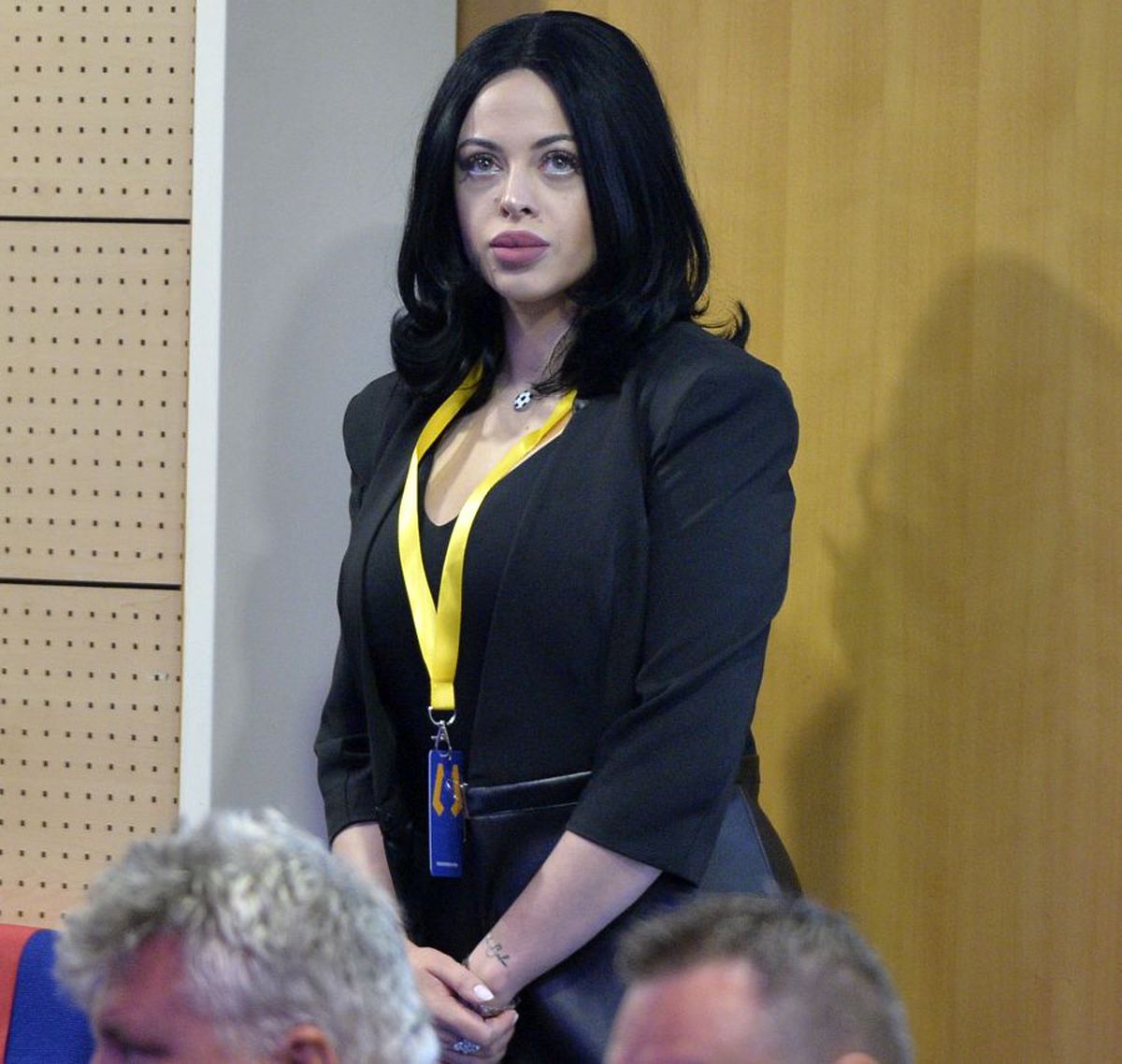 Bruneta misterioasă care a luat ochii tuturor pe stadionul „Ion Oblemenco” ieri: „Felicitări, Adrian Mititelu Jr.!” » E fata unui fost internaţional