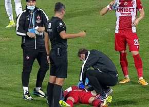 Momente de panică la Dinamo - Rapid » Răuță, urcat cu mască de oxigen în ambulanță