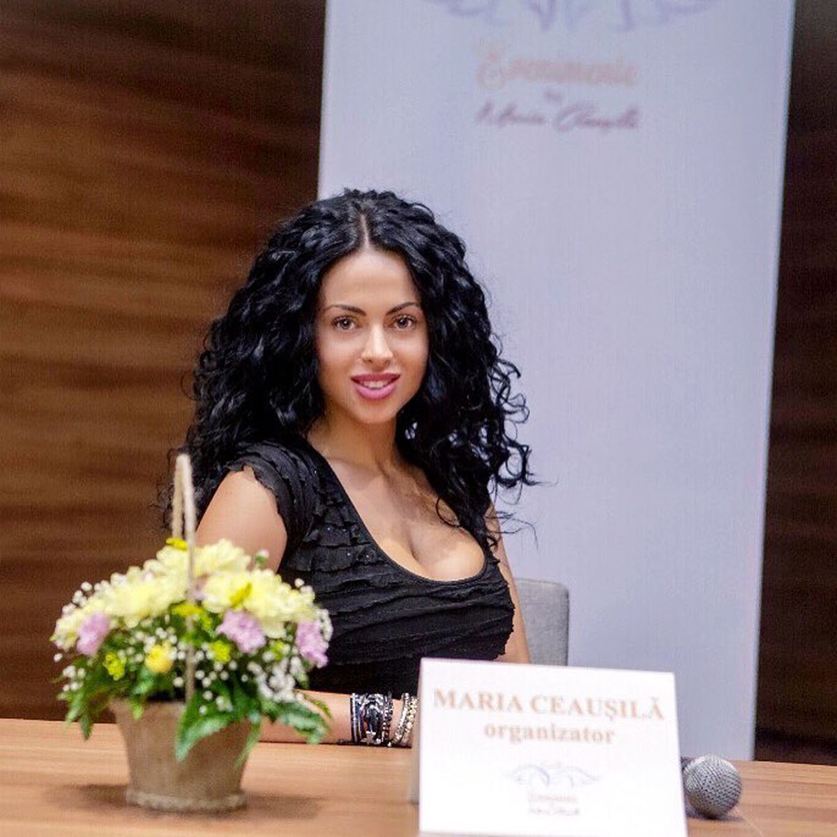 Bruneta misterioasă care a luat ochii tuturor pe stadionul „Ion Oblemenco” ieri: „Felicitări, Adrian Mititelu Jr.!” » E fata unui fost internaţional