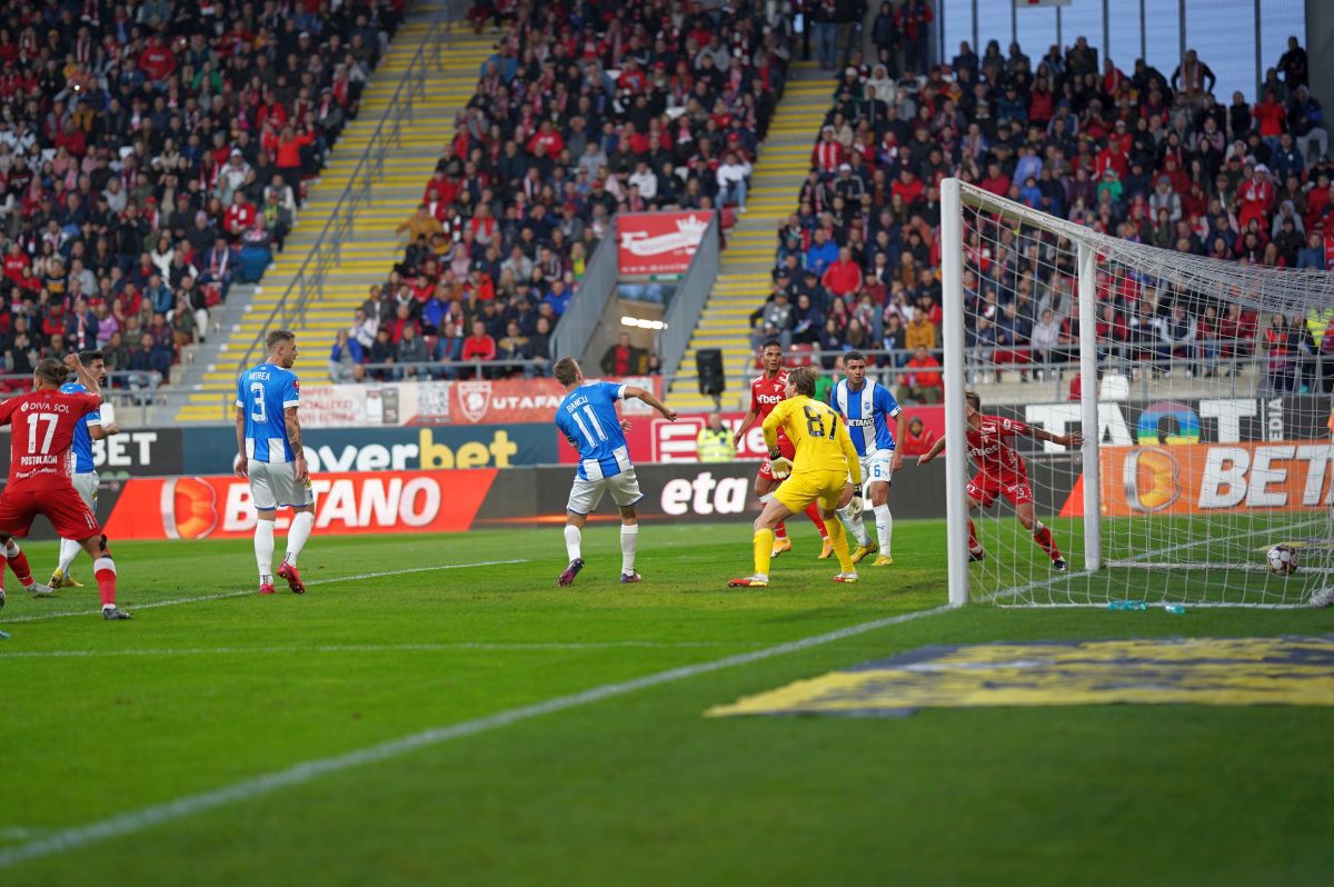 UTA - Universitatea Craiova - „Bătrâna Doamnă” versus leii din Bănie - cele mai tari cadre de la meci