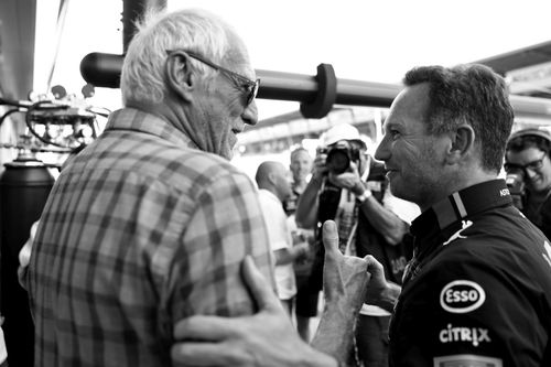 Dietrich Mateschitz, în stânga, alături de Christian Horner, directorul Red Bull Racing // foto: Guliver/gettyimages