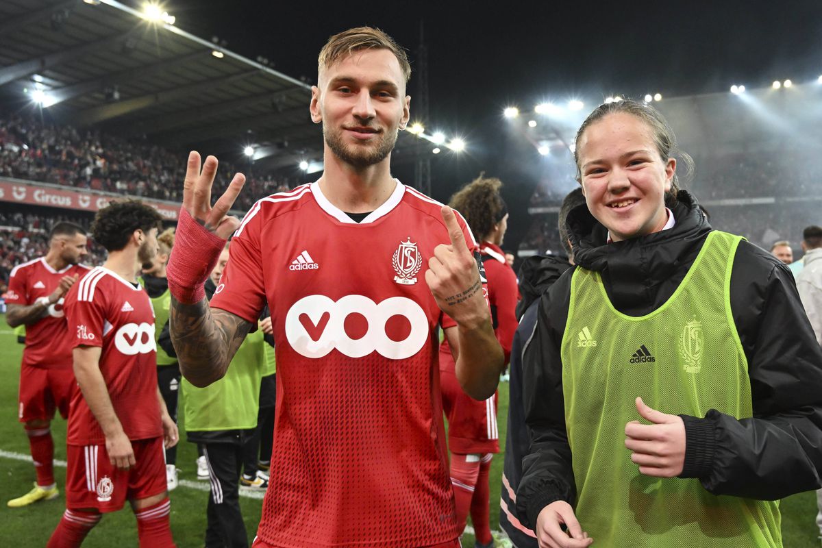 Derby abandonat! Haos la meciul următoarei adversare a FCSB-ului în Europa » Filmul incidentelor: Drăguș, pus pe scandal