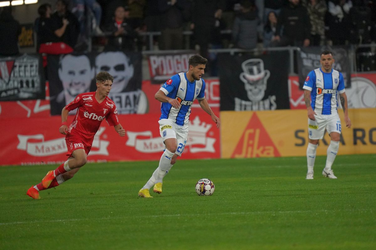 UTA - Universitatea Craiova 1-2. Baiaram la Arad: oltenii au revenit de la 0-1, ajutați și de omul în plus. Lui Poenaru i s-a cerut demisia