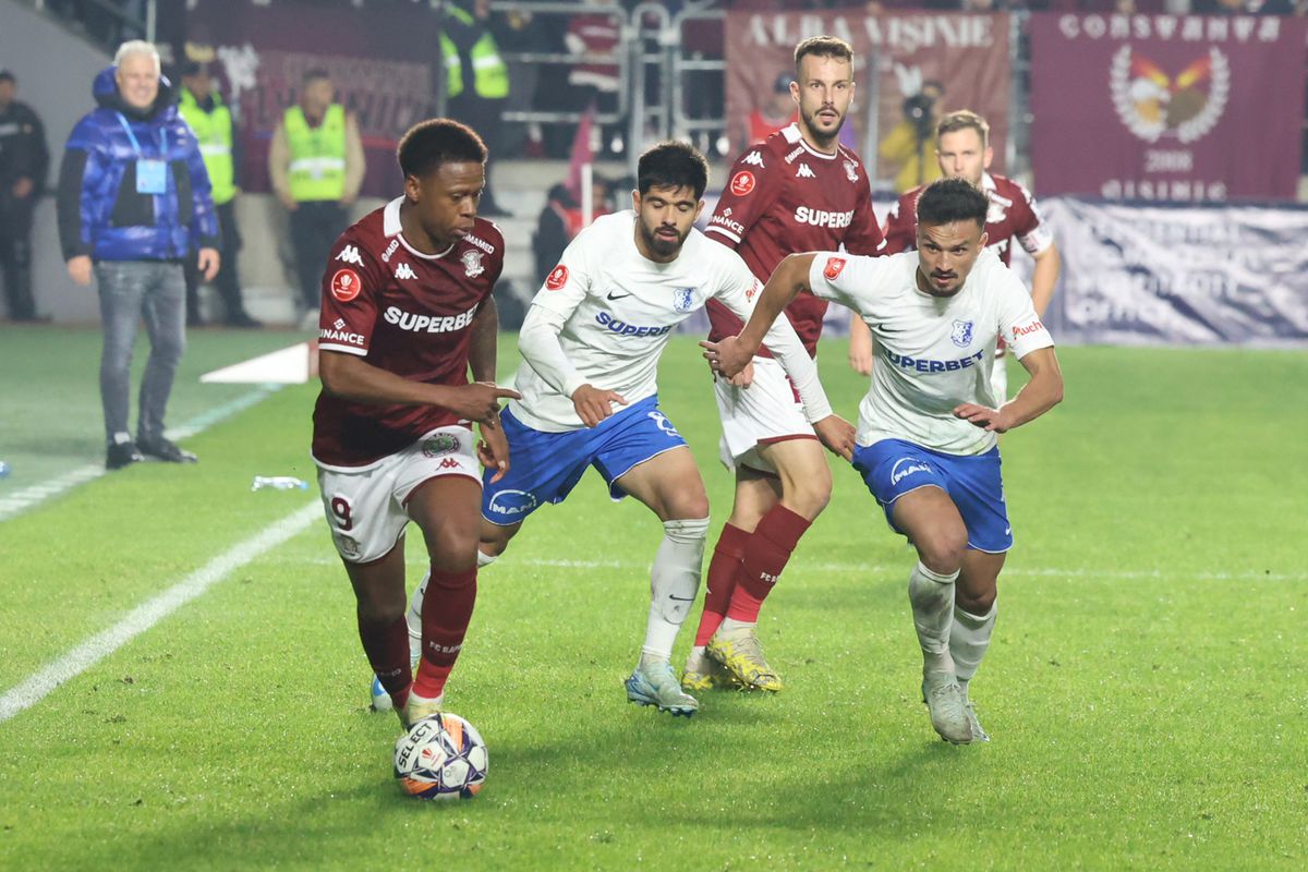 Fotografii de la meciul Rapid - Farul 5-0