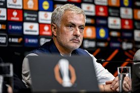 Jose Mourinho a făcut show la conferința de presă înainte de meciul cu Manchester United: „Trebuie să-mi dea medalia și să-mi plătească bonusul!”