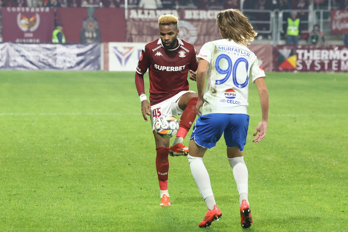 Fotografii de la meciul Rapid - Farul 5-0