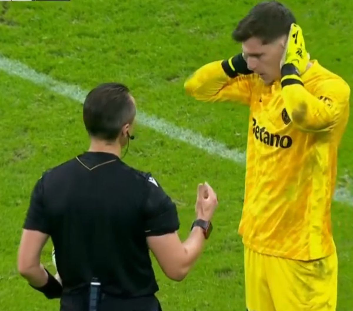 Târnovanu a intrat în conflict cu Jonathan Rowe