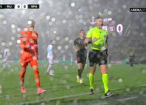 Meci întrerupt în Conference League, la 4 minute după golul anulat de VAR
