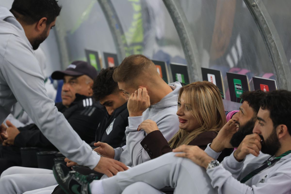 Anna a venit la Craiova - Noah și a fost în centrul atenției pe „Oblemenco” » Cum a fost surprinsă