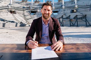 Oficial! Lionel Messi a semnat un contract pe 3 ani: „Este acasă”