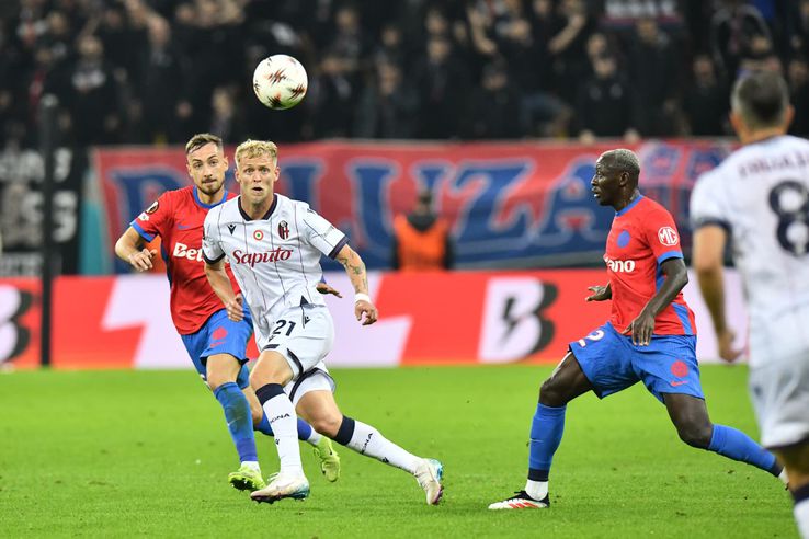 Mihai Lixandru și Baba Alhassan în FCSB – Bologna // foto: Cristi Preda (GSP)