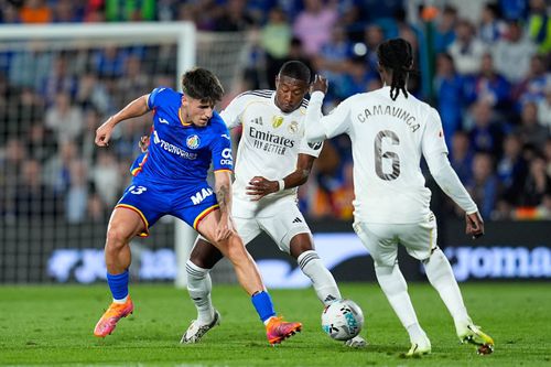 David Alaba (în centru) s-a accidentat în meciul cu Getafe / Foto: Imago