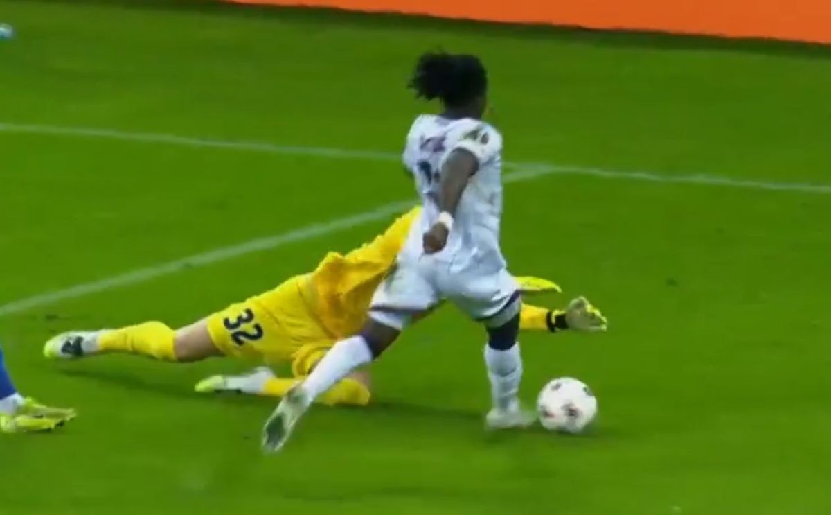 Târnovanu a intrat în conflict cu Jonathan Rowe