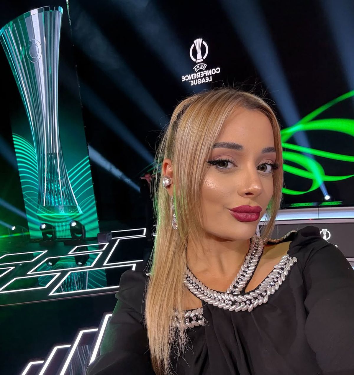 Anna a venit la Craiova - Noah și a fost în centrul atenției pe „Oblemenco” » Cum a fost surprinsă