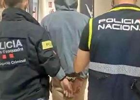 „Mită pentru arbitri” reloaded! Poliția a arestat un arbitru acuzat de legături cu un clan criminal! 250.000 de euro nedeclarați găsiți în locuința sa