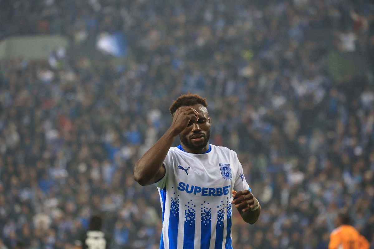 Momente speciale în Bănie: ce scenografie au pregătit oltenii pentru partida cu Noah, după ce s-au dat în stambă la adresa UEFA