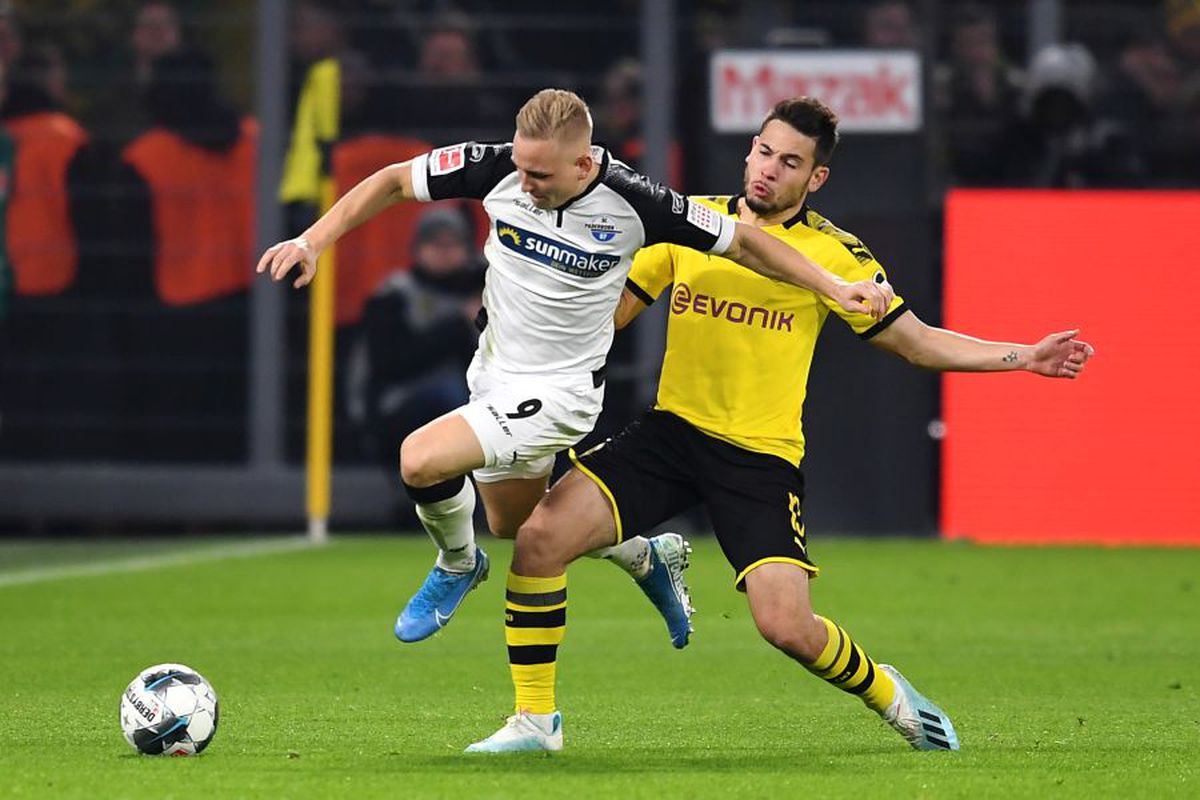 Dortmund - Paderborn 3-3 // FOTO Fanii i-au cerut demisia lui Lucien Favre la pauză! „Prima repriză a fost un dezastru"