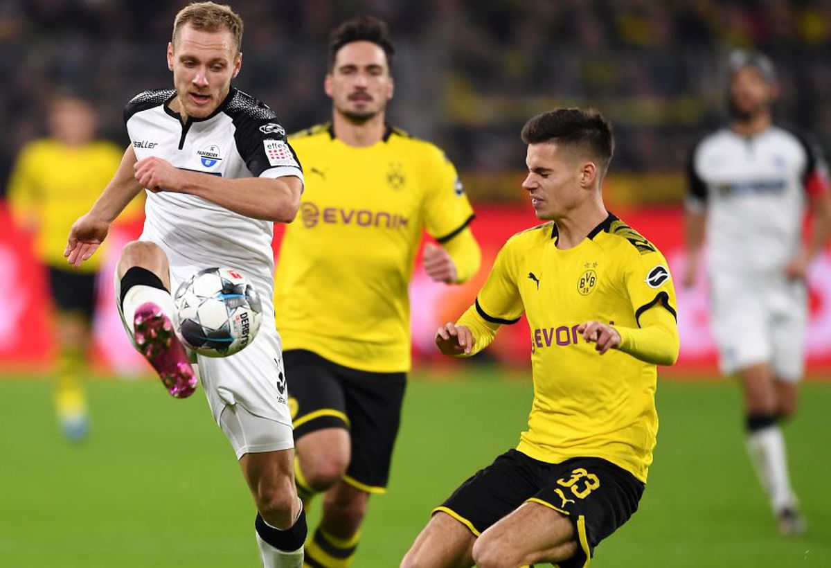 Dortmund - Paderborn 3-3 // FOTO Fanii i-au cerut demisia lui Lucien Favre la pauză! „Prima repriză a fost un dezastru"