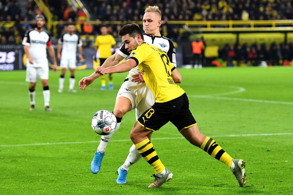 Dortmund - Paderborn 3-3 // FOTO Fanii i-au cerut demisia lui Lucien Favre la pauză! „Prima repriză a fost un dezastru"