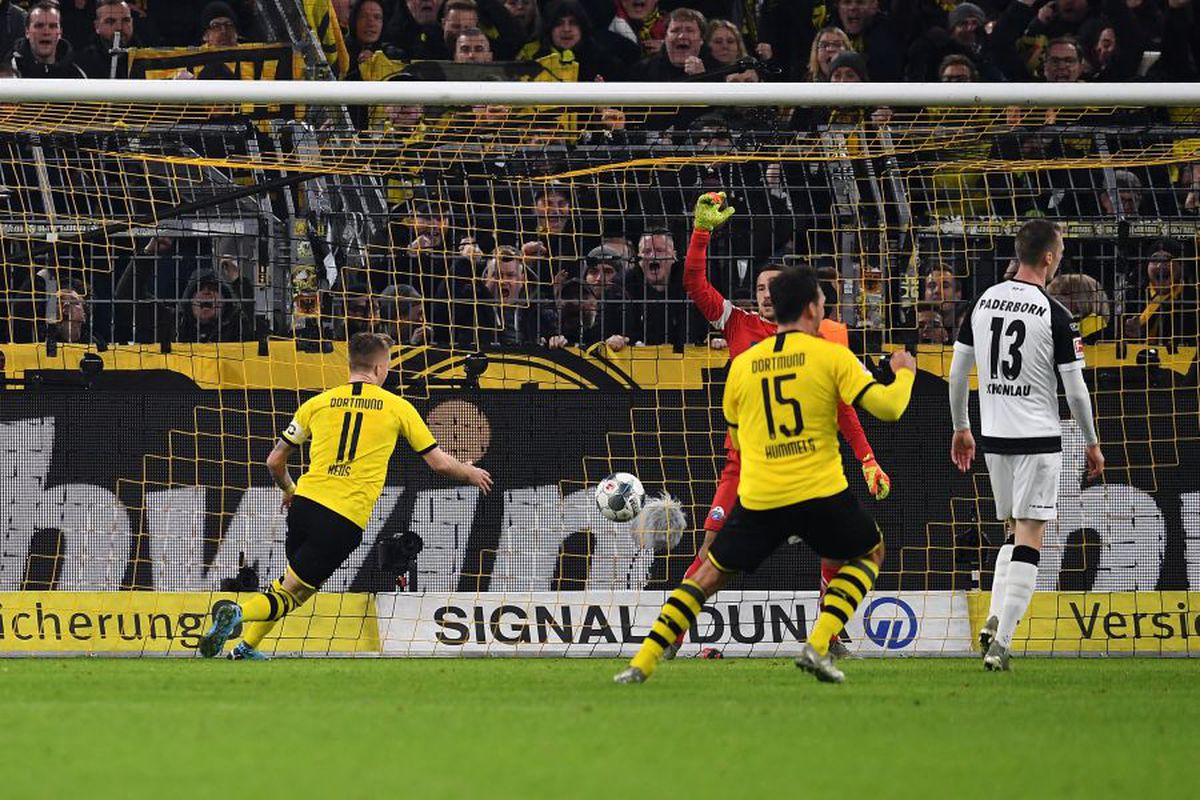Dortmund - Paderborn 3-3 // FOTO Fanii i-au cerut demisia lui Lucien Favre la pauză! „Prima repriză a fost un dezastru"