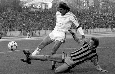 RETRO GSP Ziua când s-a retras Golgeterul: „Din 10 centrări, pariam că lovesc de 5 ori bara! Reuşeam de 7 ori și le și strigam când e mingea în aer”