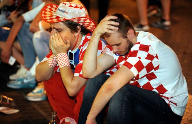 Cel mai ghinionist parior: a ratat 15.395 lire sterline din cauza unui singur gol marcat în minutul 90+6 în Premier League!