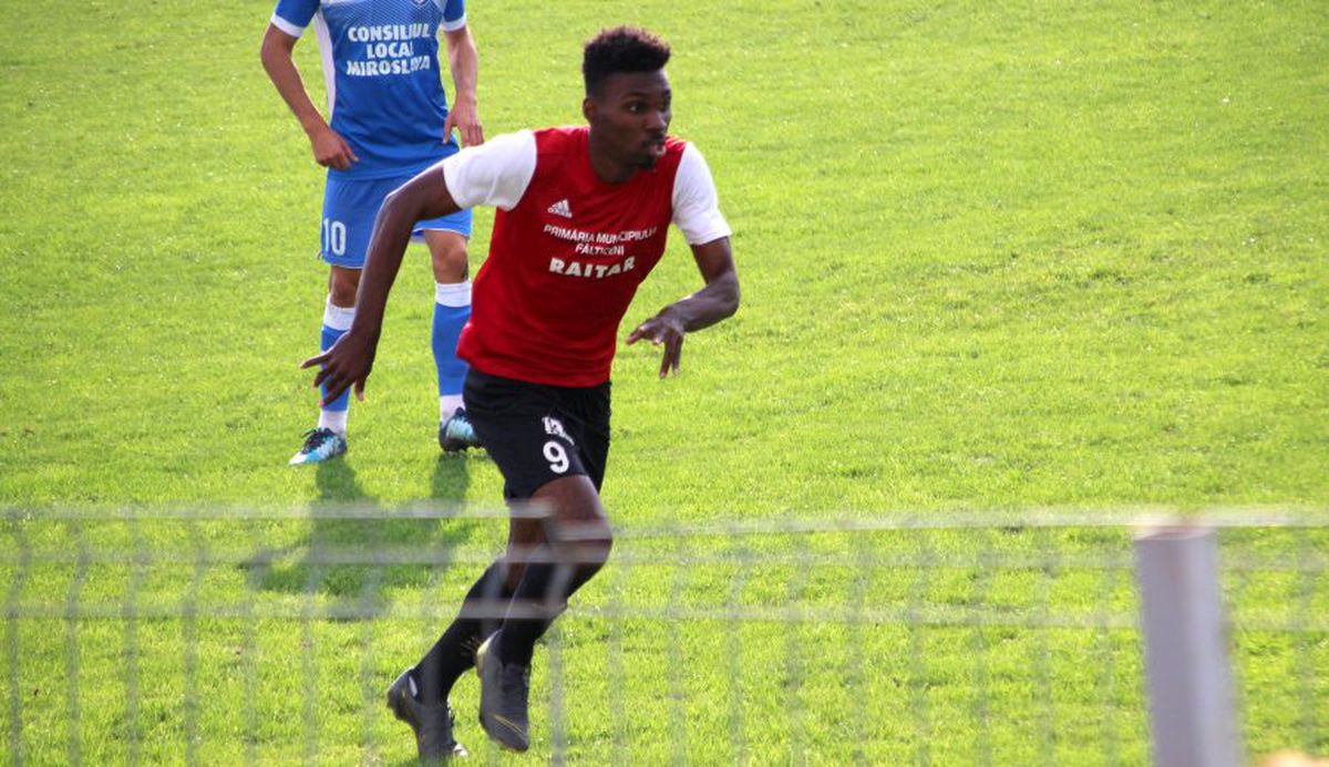 FOTO Jucători africani la Șomuz Fălticeni