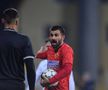 Valentin Crețu (31 de ani), fundaș stânga, a avut o ieșire nervoasă în minutul 5 al partidei Gaz Metan - FCSB // Captură: Digi Sport
