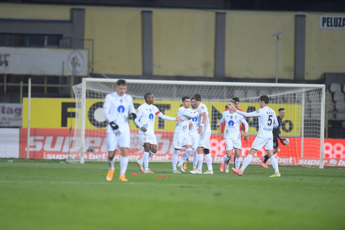 FCSB » Florin Tănase a refuzat prelungirea contractului! Gigi Becali: „I-am zis «Ia 5.000 de euro pe lună în plus la salariu și mai semnează pe doi ani». Știi ce mi-a răspuns?”