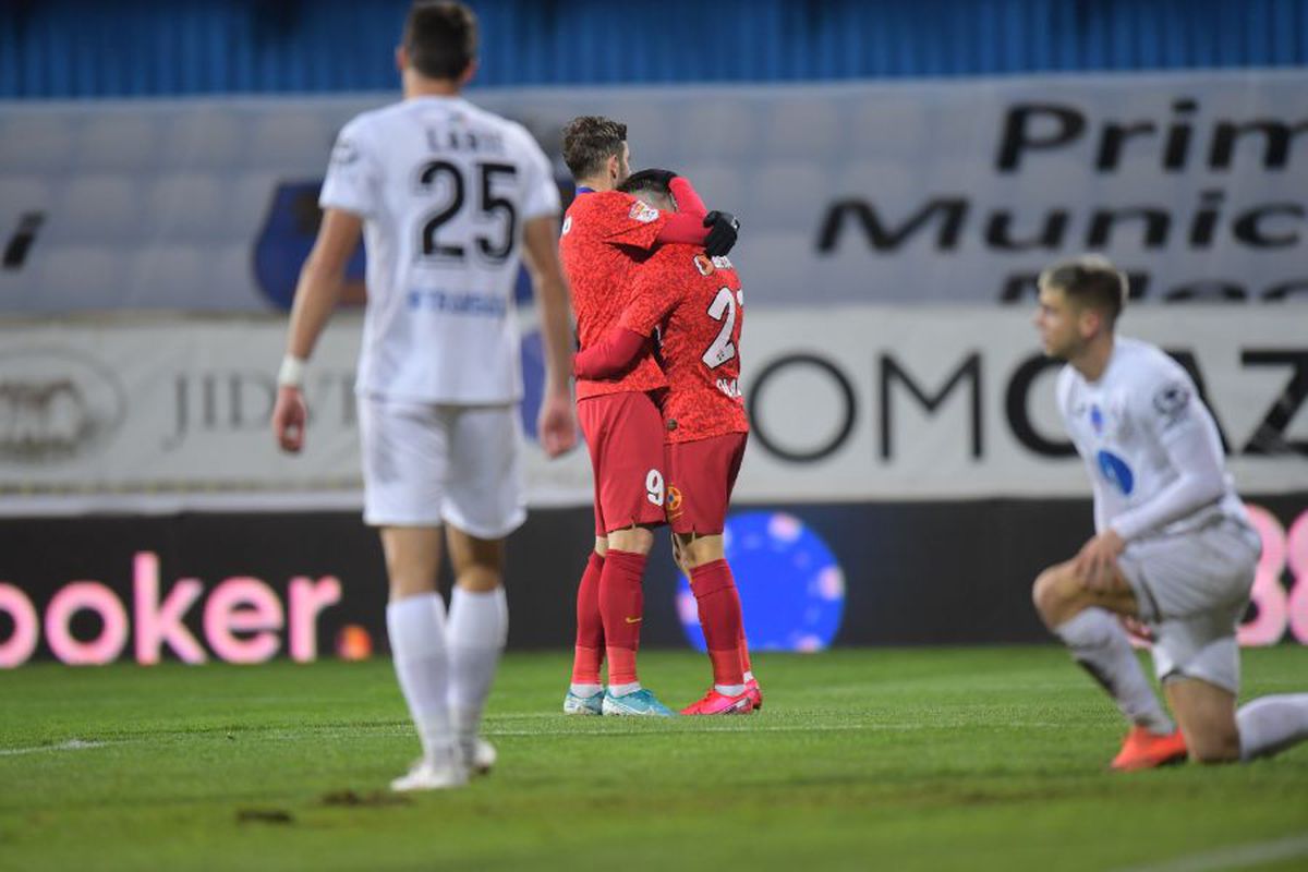 UPDATE Mihai Stoica, reacție imediată după ce Mirel Rădoi a susținut că demască planul FCSB: „O diversiune de slabă factură. Îi spun aici, acum”