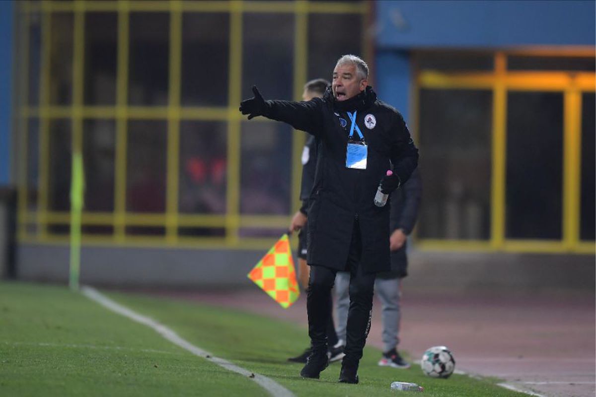 FCSB » Florin Tănase a refuzat prelungirea contractului! Gigi Becali: „I-am zis «Ia 5.000 de euro pe lună în plus la salariu și mai semnează pe doi ani». Știi ce mi-a răspuns?”