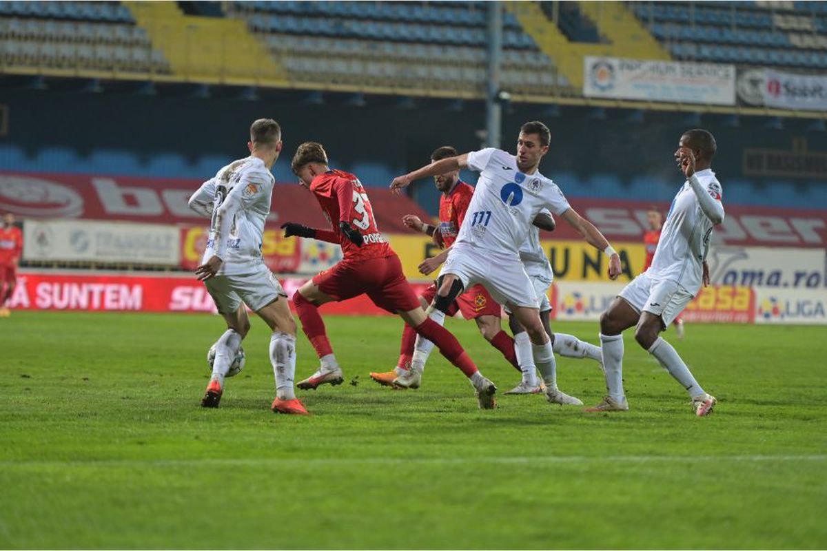 Gaz Metan - FCSB 2-3. Cornel Dinu, impresionat de un stelist: „Seamănă cu Dumitrache! Foarte talentat”