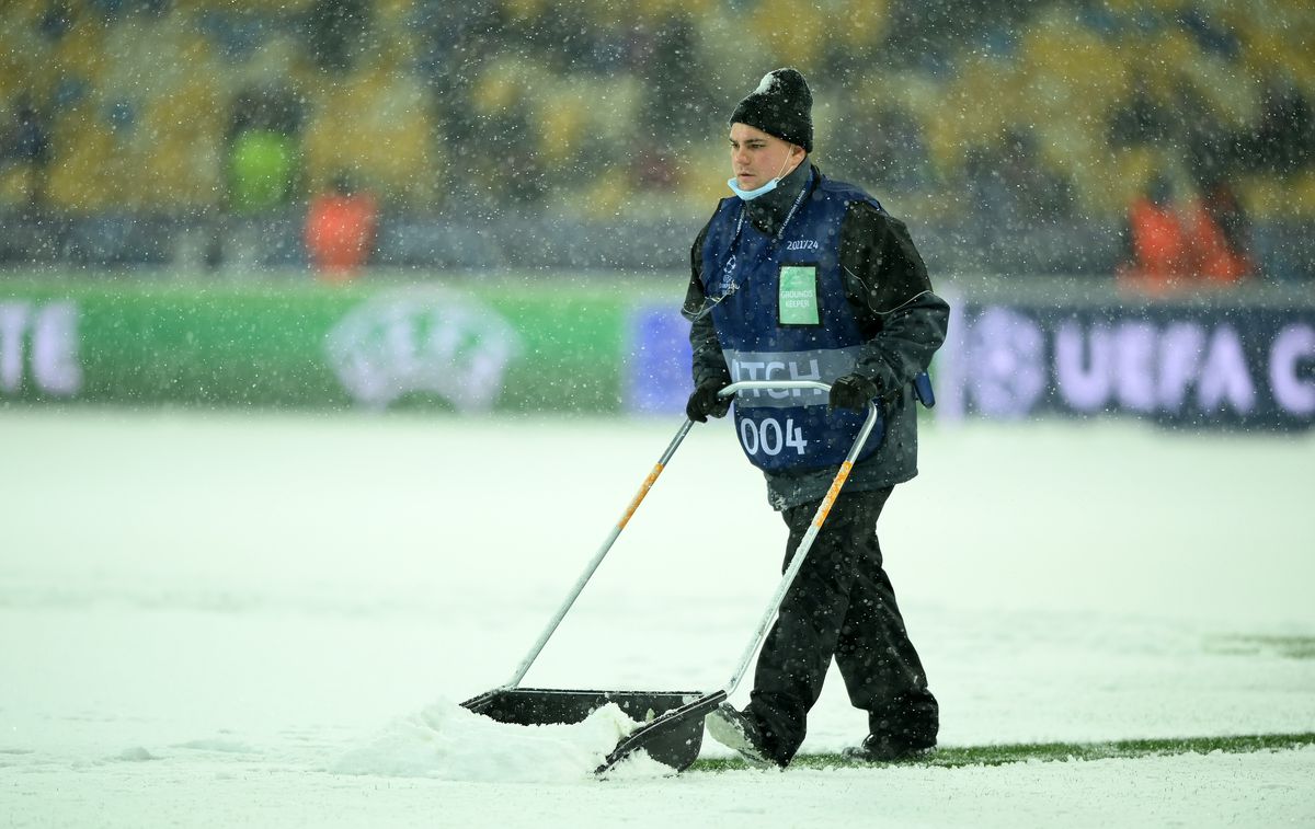 Mircea Lucescu, deranjat de arbitraj după Dinamo Kiev - Bayern: „S-a văzut asta din nou”